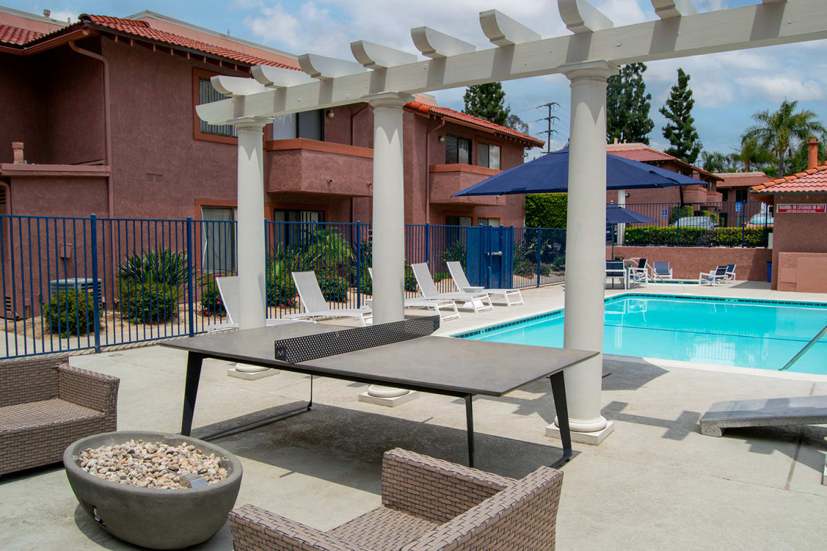 Apartments for Rent near UCR Summer Meadows Photos